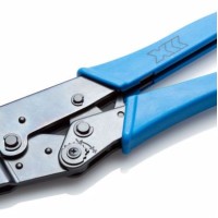 UCT-15 - Інструмент для обтиску наконечників без ізоляції 0,5-6 мм2