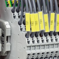 PA+02042PN4 - Маркувальна бірка типу РА+02 (0,2 - 1,5 мм2), жовтого кольору, L=42 мм (600 шт/пак)