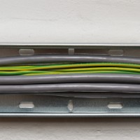 PKB-320CT - Хомут пластиковий в перфорований кабельний короб розміром 320 х 7,6 мм чорного кольору (100 шт/пак)