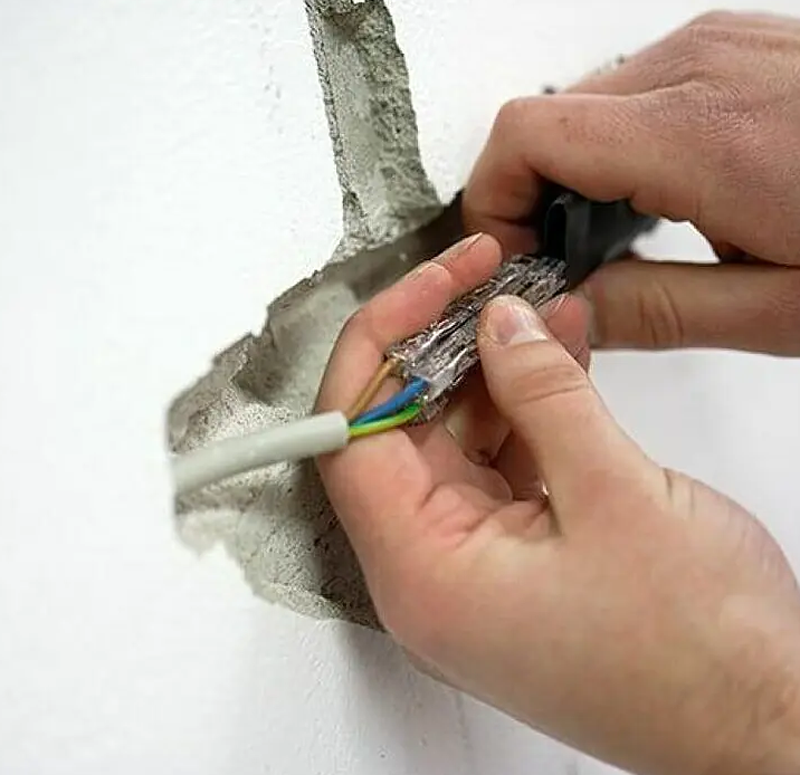 Ремонт кабелю в стіні Ремонт кабелю в стіні